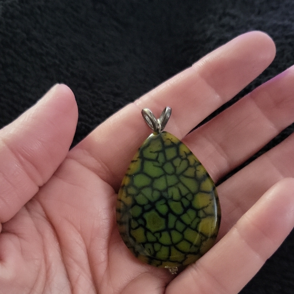 Dragon Vein Pendant With Corded Necklace